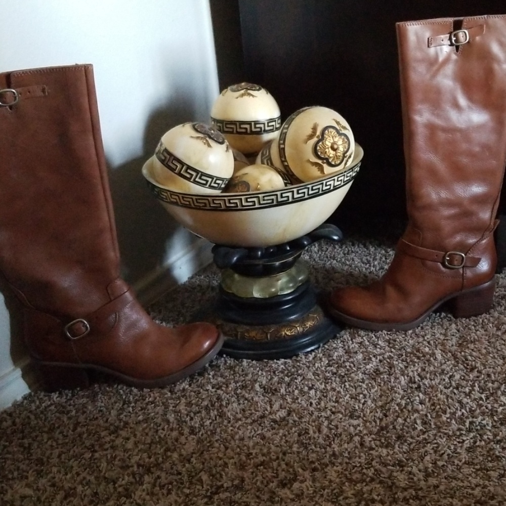 Women's boots